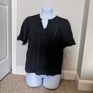 Old Navy Black 1/2 sleeve Shirt - Size L